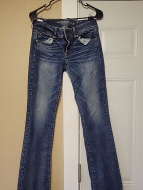 American Eagle Outfitters Women's Faded Blue Bootcut Jeans
